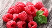 Использование малины в косметологии: маски, кремы и отвары