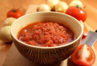 Любимая, острая аджика домашняя