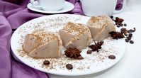 Желе из сметаны и шоколада — нежнейший десерт