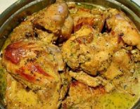 Кролик в сметане с грецкими орешками