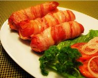 Сытненькие куриные рулетики в беконе