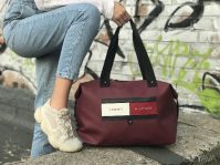 Модно и практично: как выбрать женскую сумку от Tommy Hilfiger